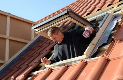 Pose de fenêtres de toit Velux à Bannay